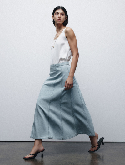 Elevating Confidence and Celebrating Femininity: Discover Your Style at FeminaModeWear
